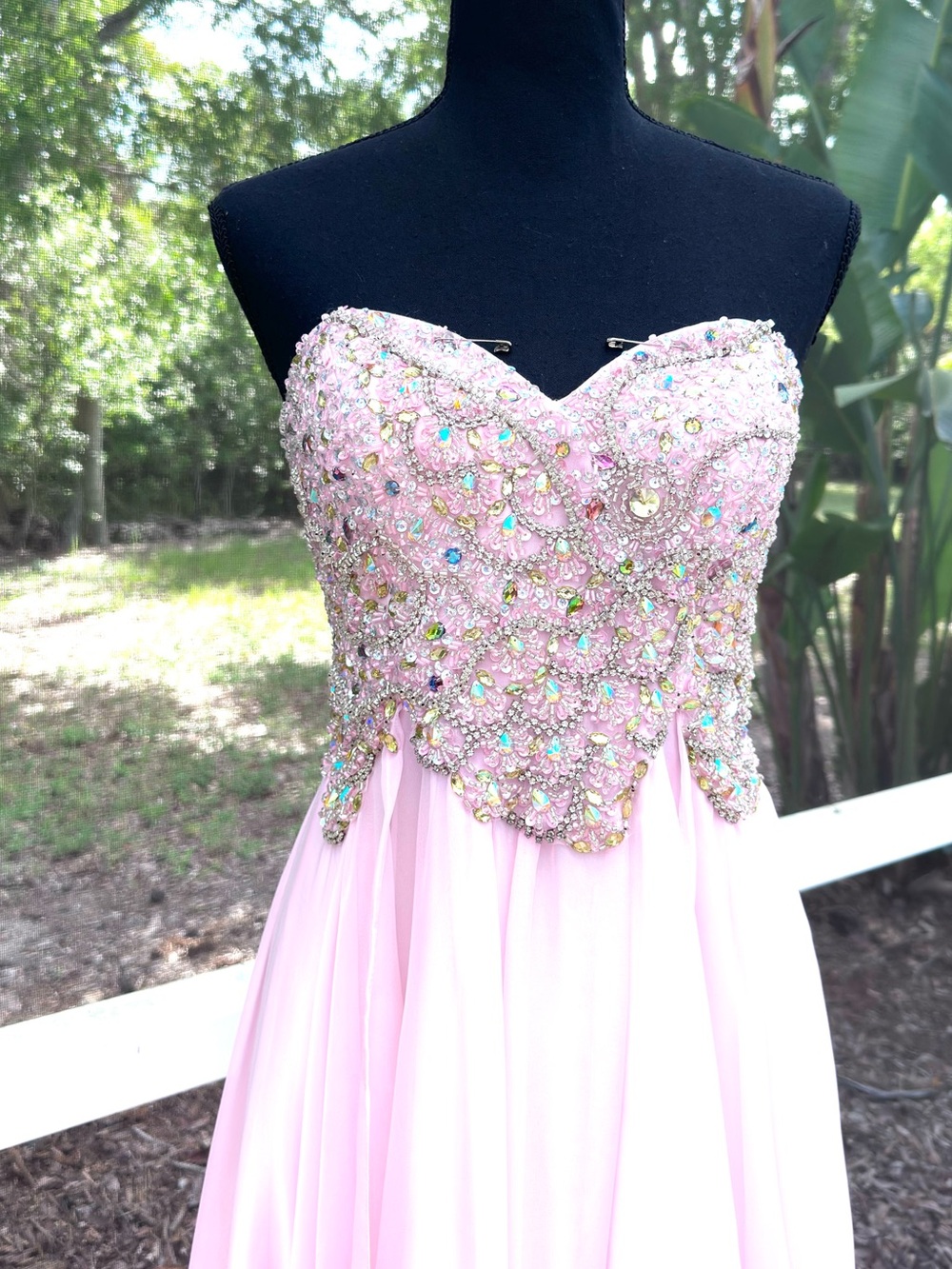 ALYCE PARIS ~ Blush Pink Chiffon Silky Prom Dress w/Rhinestones Bodice size 6